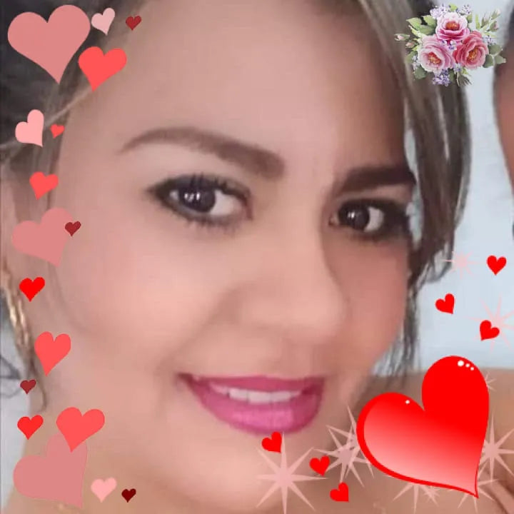 <em><strong>Claudia Ramirez</strong></em>